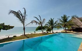 Jaribu Beach Hotel